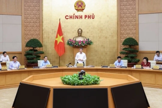 Thủ tướng Lê Minh Hưng chủ trì cuộc họp của Thường trực Đảng ủy Chính phủ và Thường trực Chính phủ