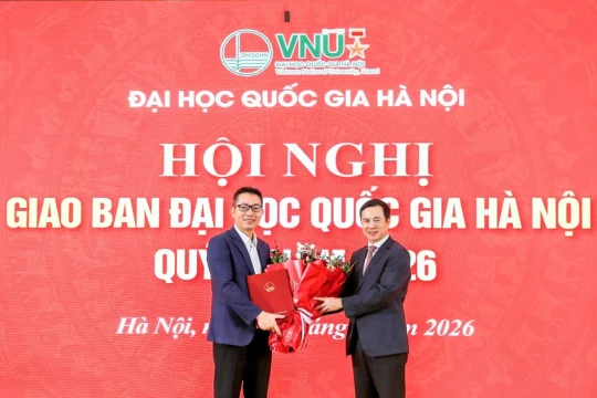Ông Nguyễn Hoàng Oanh giữ chức Hiệu trưởng Trường ĐH Việt Nhật