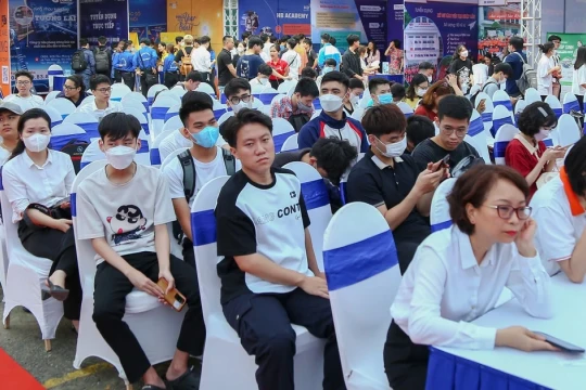 Logistics khát nhân lực, rộng cửa cho sinh viên