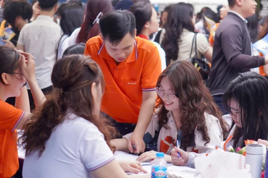 Tạo cơ hội cho sinh viên được tiếp xúc với nhà tuyển dụng