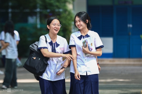 Bắt đầu thử nghiệm thi tốt nghiệp THPT trên máy tính