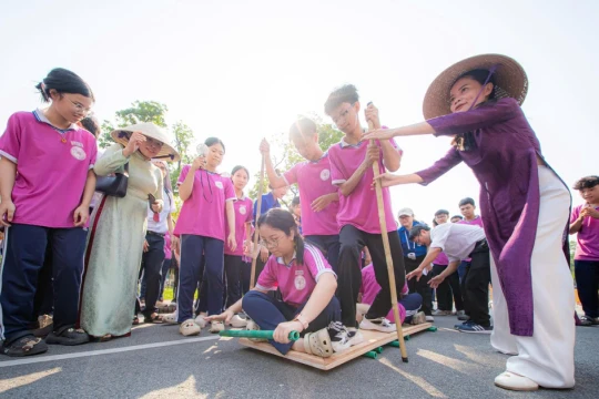 Đưa lịch sử đến học sinh qua giáo dục di sản ‘Cải cách của Hoàng đế Minh Mạng’