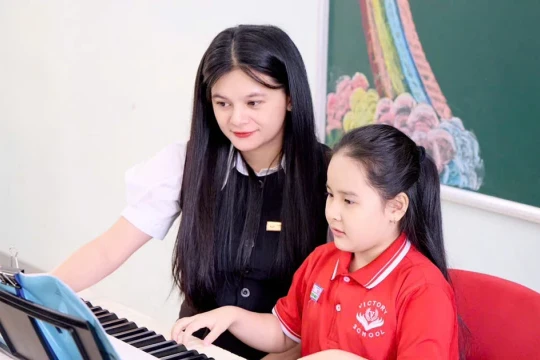 Hoàn thiện giáo dục toàn diện từ chú trọng giáo dục âm nhạc