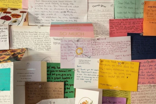 Trí tuệ nhân tạo bước vào lớp học: Hỗ trợ học tập hay làm suy yếu tư duy?