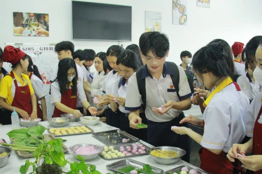 Gần 2.000 học sinh trải nghiệm, khám phá ngành nghề tại Trường CĐ Kiên Giang