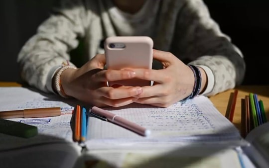 Hoàn thiện khung pháp lý về bảo vệ trẻ em trên môi trường mạng