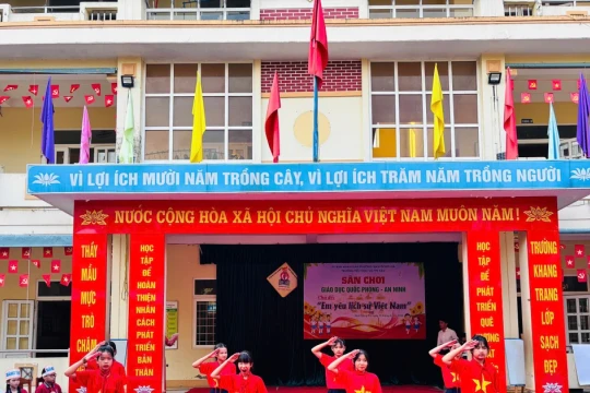 Học sinh tiểu học hào hứng khi giờ học Lịch sử thành 'game show'