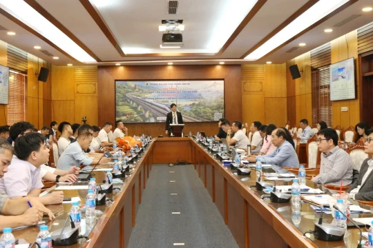 Trường đại học ‘nhập cuộc’ đào tạo cầu nhịp lớn cho đường sắt tốc độ cao