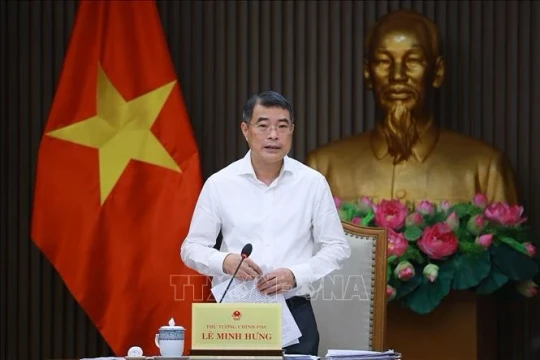 Thủ tướng Lê Minh Hưng chủ trì họp Thường trực Chính phủ với Bộ Y tế