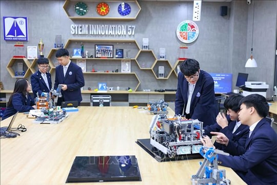 Nghị quyết số 71-NQ/TW: Mở rộng trường chất lượng cao, siết chuẩn đầu ra