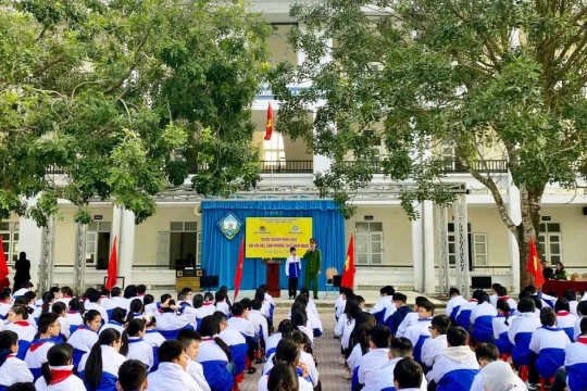 Xây dựng trường học không khói thuốc: Nỗ lực từ nhiều phía