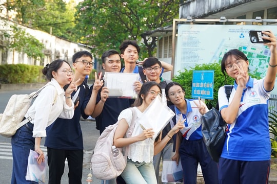 Tái cấu trúc giáo dục Toán trong kỷ nguyên số