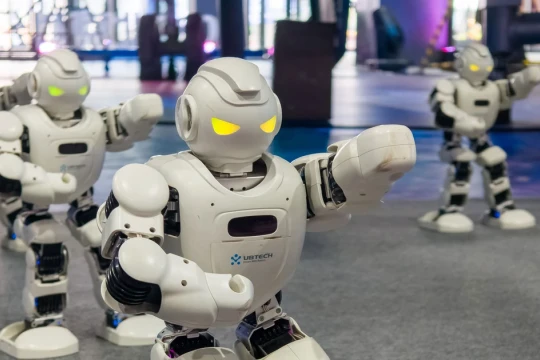 Singapore đào tạo nhân lực cho kỷ nguyên robot