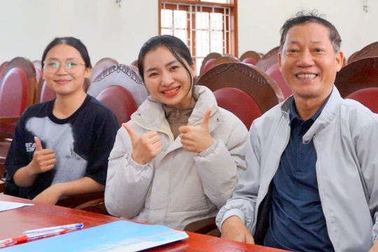 Ngược dòng thời gian tìm lại ước mơ thuở 18