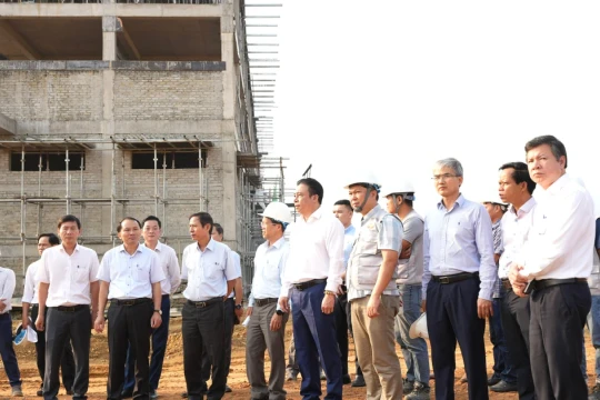 TP Huế đốc thúc tiến độ xây dựng Trường nội trú liên cấp vùng biên giới