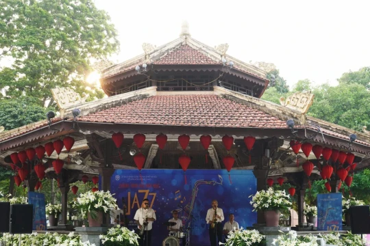 'Âm nhạc cuối tuần' tại Nhà Bát Giác đổi lịch diễn