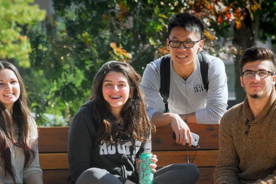 Canada gỡ rào cản thủ tục cho du học sinh