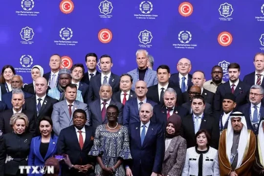 Chủ tịch Quốc hội Trần Thanh Mẫn cùng đoàn Việt Nam dự lễ khai mạc IPU-152