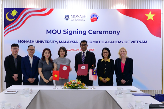 Cơ hội học bổng học tập quốc tế cho sinh viên có hoàn cảnh khó khăn