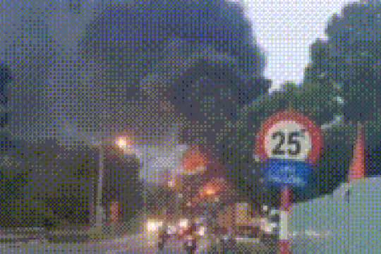 Cháy dữ dội nhà xưởng phía sau cây xăng ở phường Tân Hiệp, TPHCM