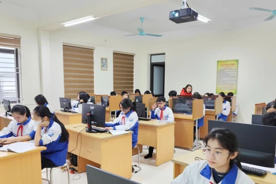 Phú Thọ thi đua đổi mới giáo dục, tăng tốc chuyển đổi số