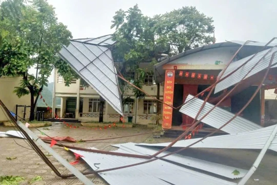 Trường học ở Cao Bằng thiệt hại do mưa dông