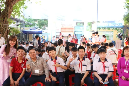 Đa dạng hoạt động trong Ngày hội tư vấn tuyển sinh kết hợp trải nghiệm STEM