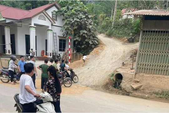 Nghi án bố đánh con trai 12 tuổi tử vong: Dấu hiệu bất thường của người bố trước khi bị tạm giữ