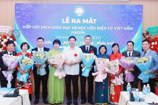 Ra mắt Hiệp hội Sách giáo dục và Học liệu điện tử Việt Nam