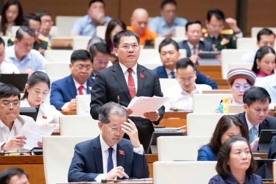 Đại biểu Quốc hội hiến kế gỡ ‘điểm nghẽn’ về hạ tầng và nâng chất nguồn nhân lực