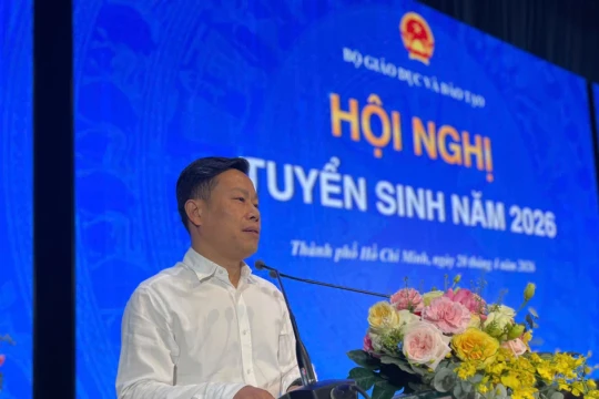 Giữ ổn định, tăng cường tự chủ của nhà trường trong tuyển sinh đại học