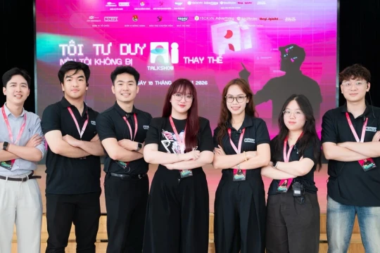 Sinh viên rèn tư duy phản biện trước AI