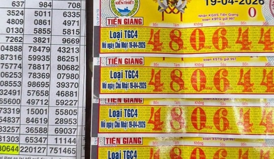Chiều 20/4, nhiều khách hàng trúng 2 giải độc đắc xổ số miền Nam