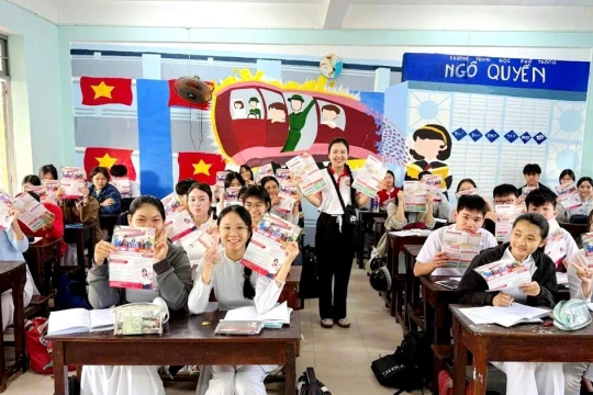 Trường ĐH Luật, ĐH Huế định hướng nghề qua chuỗi tư vấn tuyển sinh, hướng nghiệp