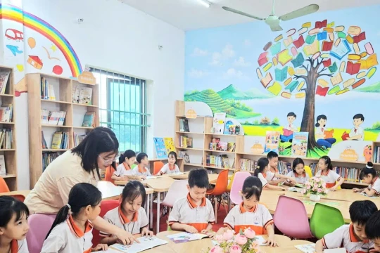 Sáng tạo để trang sách đến gần với học sinh