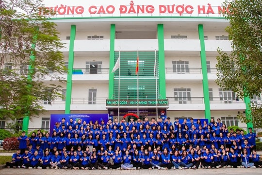 Nghi vấn “trường giả - trường thật”, Cao đẳng Dược Hà Nội nói gì?