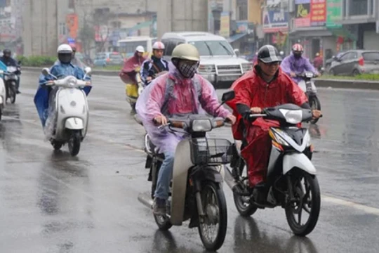 Dự báo thời tiết ngày 22/4: Bắc Bộ mưa gián đoạn, Trung Bộ nắng gay gắt