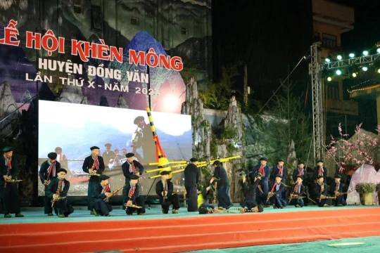 Đến mùa lễ hội khèn H’Mông, Đồng Văn gọi mời du khách