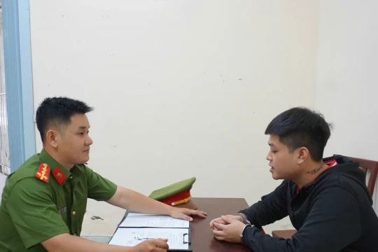 Chiêu trò 'thu phí dịch vụ' để hợp thức hóa cho vay lãi nặng