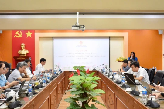 Xây dựng báo cáo toàn diện về đội ngũ giáo viên THCS Việt Nam