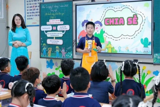 Củng cố, nâng cao năng lực đội ngũ ở Thủ đô