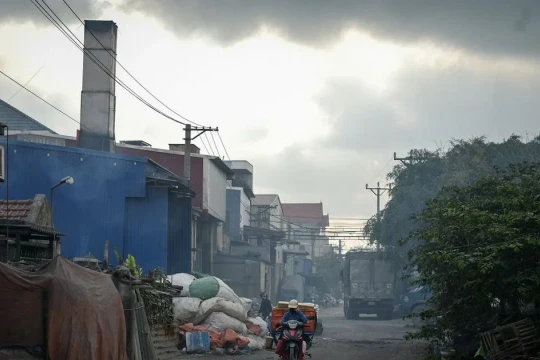 Lối ra nào cho bài toán ô nhiễm kéo dài?