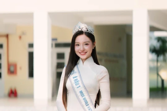 Á hậu Khánh Như tham dự Miss International lần thứ 64