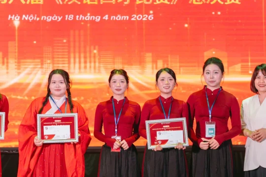 Sinh viên Trường ĐHSP Hà Nội 2 tiếp tục giành giải thi Tài năng Hán ngữ