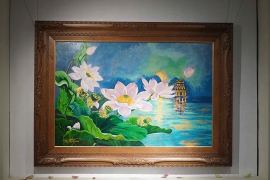 'Sen tháng Năm' sáng tạo biểu tượng văn hóa Việt