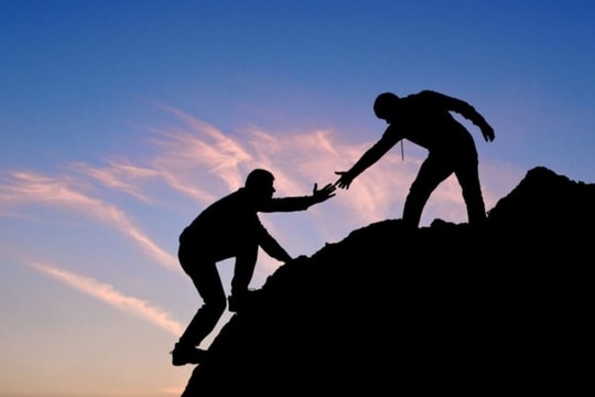 Cuối tháng 4/2026, tưởng MẤT TRẮNG nhưng 4 con giáp này được QUÝ NHÂN cứu bàn thua trông thấy!