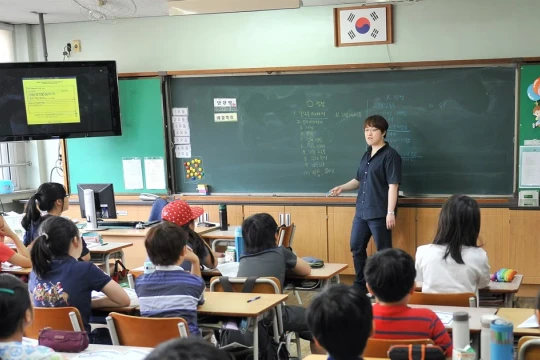 Hàn Quốc mở lớp dạy cách làm lớp trưởng