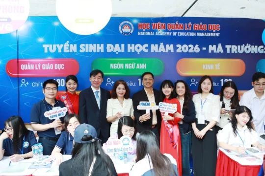 Hướng đi khác biệt trong đào tạo công nghệ thông tin tích hợp AI trong giáo dục