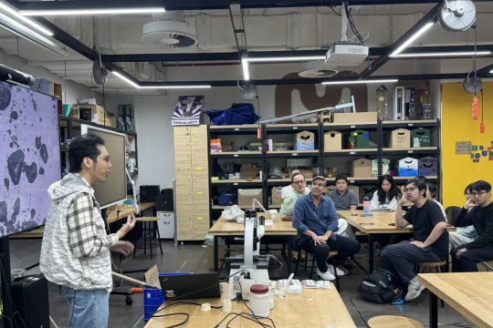 Sinh viên Fulbright biến thủy tinh thành cát, vào chung kết toàn cầu