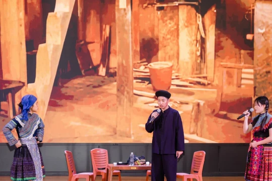 Xóa rào cản, trao quyền học tập cho trẻ em gái dân tộc thiểu số